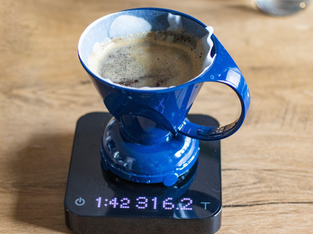 Brewing coffee using a Clever Dripper and an Acaia scale.